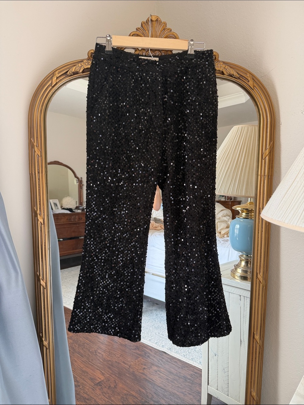 Flora Bea size small wide leg sequin pants